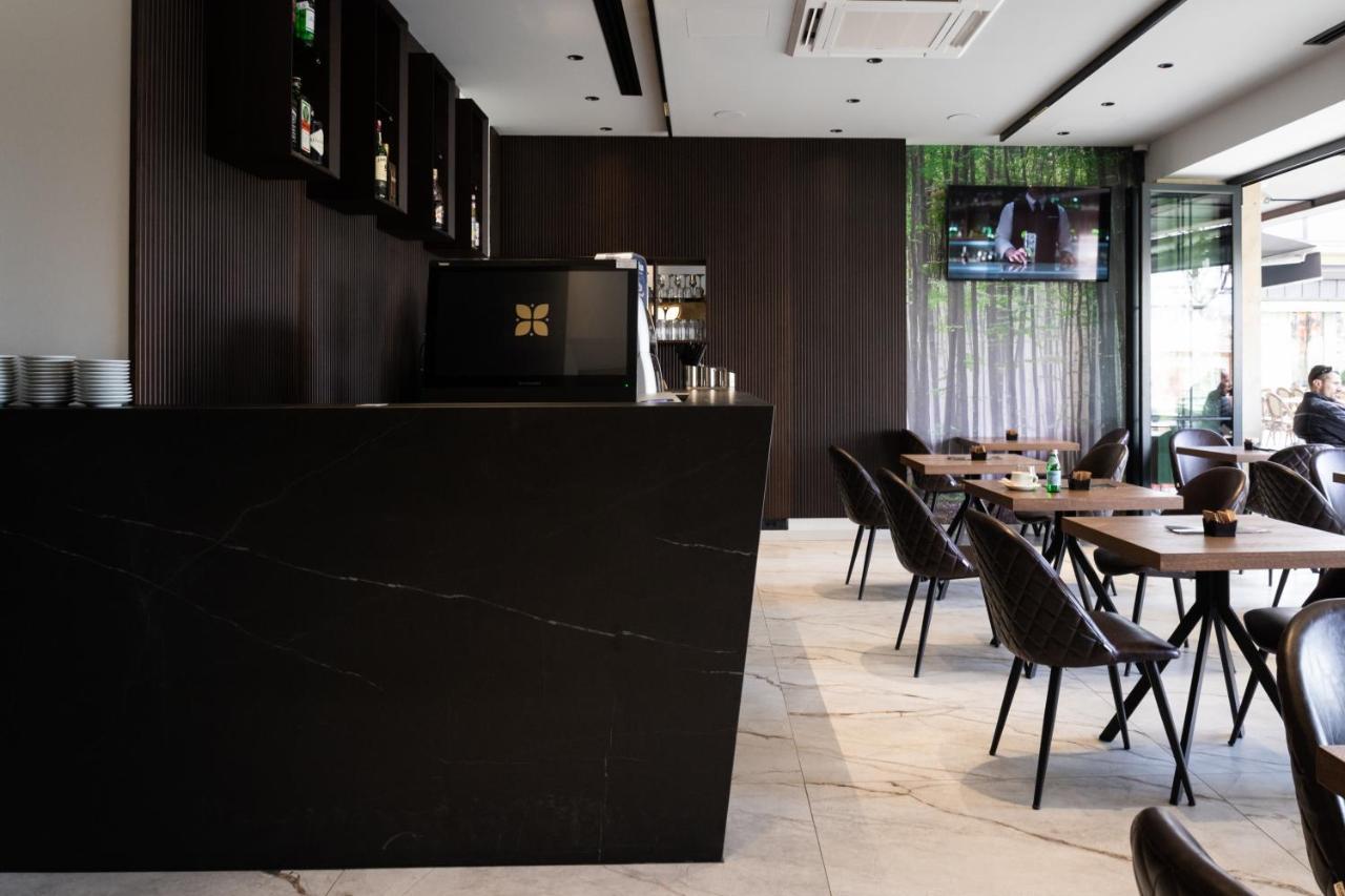 Emery Hotel Пристина Екстериор снимка